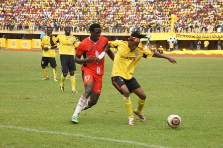 McDonald Mariga in a past match for Harambee Stars against Uganda Cranes.(Photo:File)